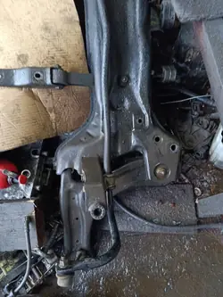 Vordere Subframe-Lager OEM für Polo V 6R 1.6 TDI