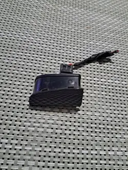 Kaistanvaihtovaroitusvalo OEM 5TA949145 VW Touranille