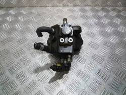 0445010150 Pompe à injection Opel Zafira B 1.9 CDTI