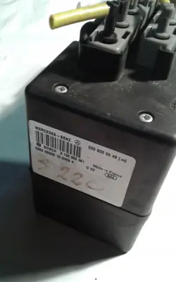 Centrale vergrendelpomp OEM MB 2208000548 voor Mercedes W220