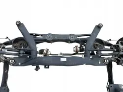OEM 5Q0505235M Bakvagnsbalk för VW Tiguan II