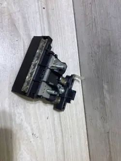 Fusível de grampo Renault Arkana 2022 OEM - Usado