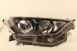 Toyota Yaris IV 2023 farol direito lente K0-6