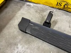Vasen sivuporras OEM M2DB-16451-CE Ford Bronco 21-