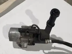 Pompe de direction assistée Peugeot OE 9680987180