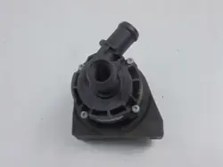 Pompe à eau VW Passat B8 OEM 5G0965567A - Occasion