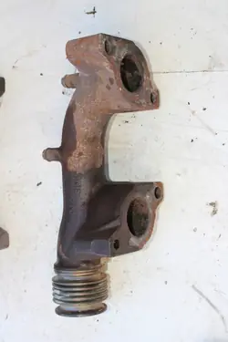 Collecteur d'échappement Mercedes-Benz OE A4711422701