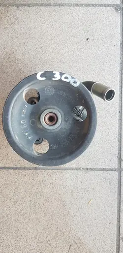 Bomba de direção assistida CHRYSLER 300C 5.7 04892093AA