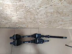 Semi-eixo esquerdo Mercedes W205 4Matic