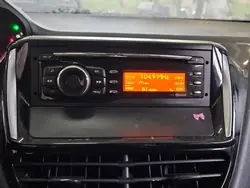 Rádio de fábrica OEM 98030745ZD para Peugeot 208 I