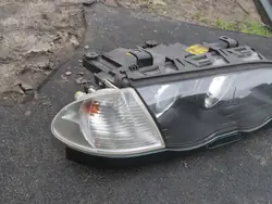 Phare avant droit xenon BMW E46