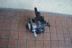 Pompe à injection Peugeot OE 9654091880