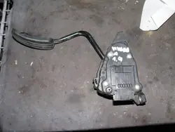 Kaasupoljinpotentiometri OEM 7700313060 - 1.9 DCI