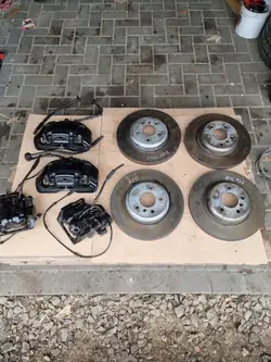 Jarrujousimet & Kiekot Set BMW 6 F06 5 F10 F11