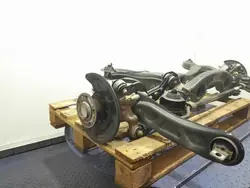 Poutre suspension arrière OEM Lochow-327001- Mercedes GLA