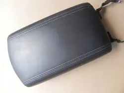 OEM PODLOKIETNIK SKORA STAN B DOBRY Käsinoja