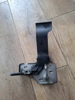 Motorhuvelås OEM 7E0823480 - Volkswagen OE