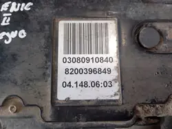 Renault Elektrisk handbroms OEM 8200396849 - Begagnad