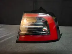 Tesla Model Y 2021 Höger Bakljus