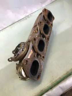Collecteur d'échappement Mercedes-Benz OEM A6541405201