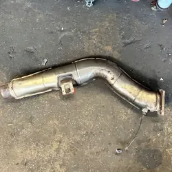Componente de escape BMW E60/61 - Peça OEM usada