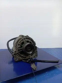 ALTERNATOR VOLKSWAGEN GOLF IV 14V 70A 037903025B