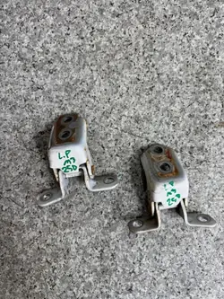 Dörrgångjärn Fram Vänster OEM MAZDA 3 BM 2013-2017