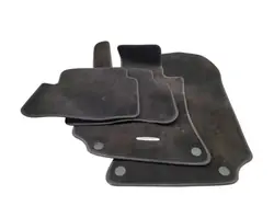 Juego de alfombras Mercedes-Benz OEM A2126307948 - Usado