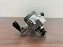 Pompe à carburant Subaru Forester OEM 2961000640 - Occasion