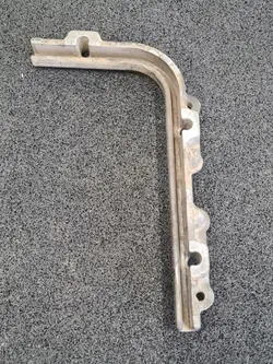 Ölwanne Halterung links OEM 51058400151 für MAN TGX/TGS