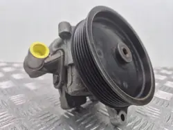 Servostyrningspump Mercedes E200 CGI W212 A0064666801