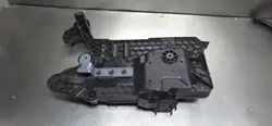 Skoda batterifästningsbas OEM 5WA915331 - Begagnad