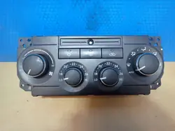 Chrysler 300C ilmastointipaneeli OEM P55111031AG