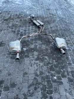 Avgassystem Dämpare OEM 4F0253411N för Audi A6 C6 2.4 V6