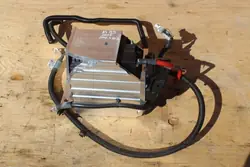 Batterie avant OEM 8W0915172B pour Audi A4/S4 B9