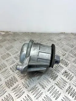 Oikea moottorin tuki OEM A2312401017 Mercedes-Benz SL:lle