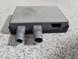 BMW Antennförstärkare OEM 8372565 för 7-serie E38