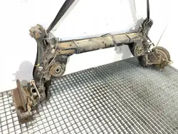 Poutre arrière OEM LORK-381-145217 pour Renault Arkana SUV