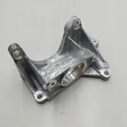 Suporte de rolamento de eixo OEM 220506C113 - Usado
