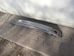 TOYOTA YARIS III LIFT 14-19 Etupuskuri