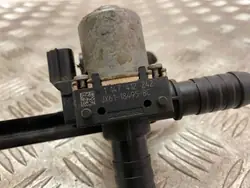 Soupape de contrôle de liquide Ford OE JX6118495BC