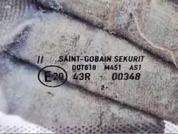 VW Golf 5 V HB framruta med sensor OEM