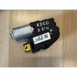 Kia OE kattoluukumoottori OEM K8210-J7000 Käytetty