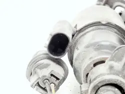 Begagnad Volkswagen bränslepump OEM FRC14251