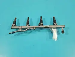 Rampe de carburant complète Opel Astra III H 1.6 16V