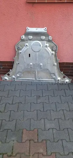 OEM 6898654 onderbodenschild voor BMW 5 G60 i5