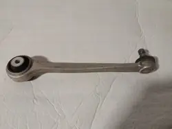 Audi A4 B9 ylävipu vasen etu OEM 8W0407505E