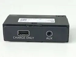 AUX-uttag Audi A5 2019 OEM 8W0035726