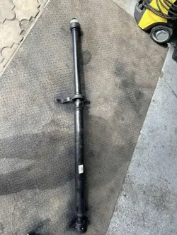 Begagnad Audi OE drivaxel 4G0521101E för A6 3.0L