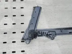 Renault Zoe 19-23 Support inférieur radiateur OEM 693BB027